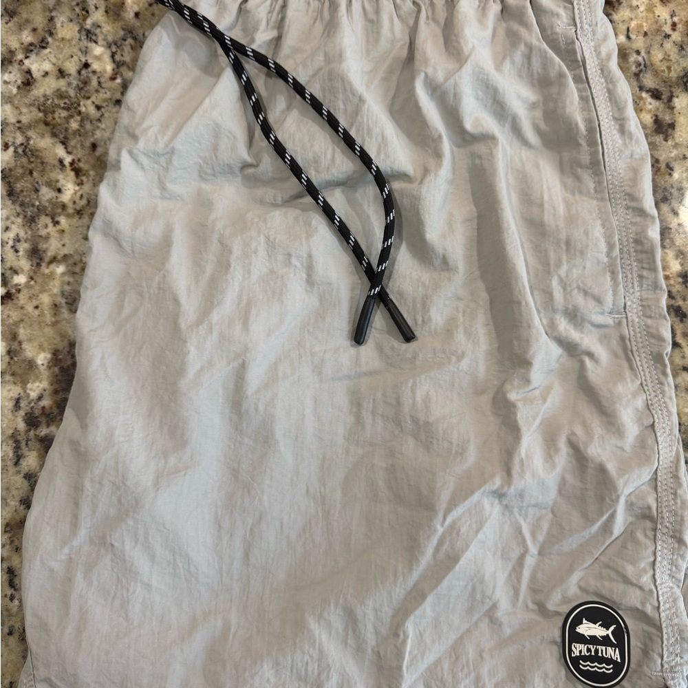 Spicy Tuna men’s swim trunks size 3XL. Lined grey excellent condition